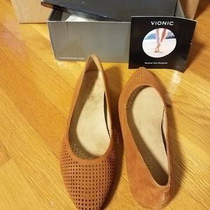 Vionic Posey flat